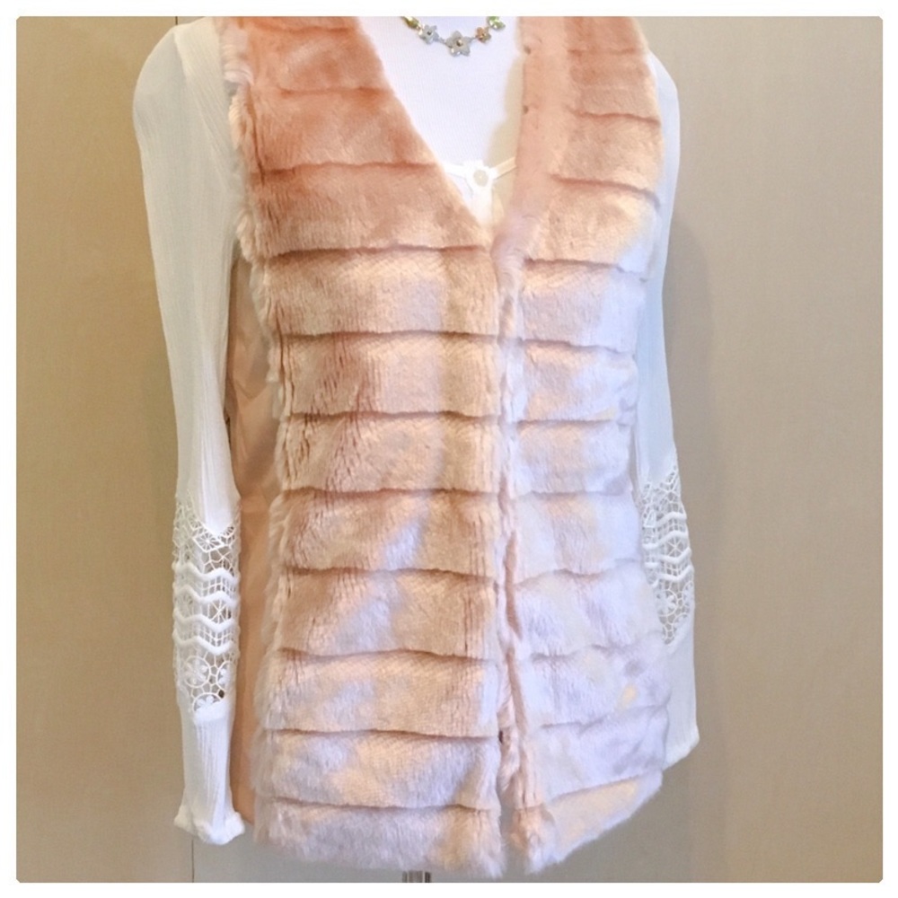 Peach Faux Fur Vest - Picture 6 of 7